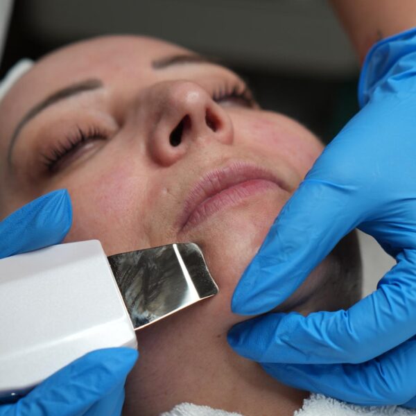 Nicole-Trautmann. Aqua Facial behandlung Radebeul