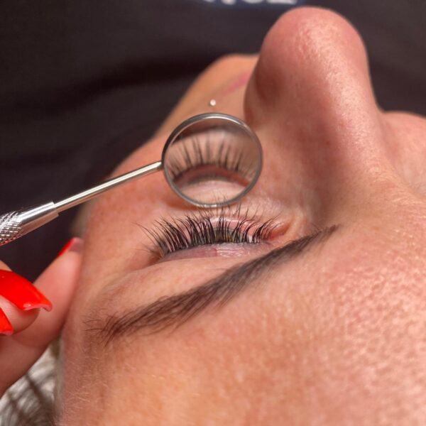 Nicole-Trautmann. Wimpernlifting Radebeul